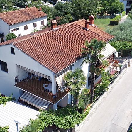 Apartment Complex Nevia Poreč Eksteriør bilde