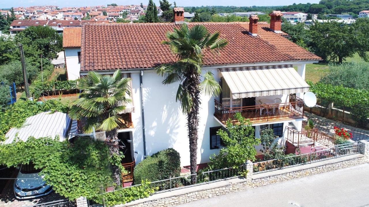 Apartment Complex Nevia Poreč Eksteriør bilde